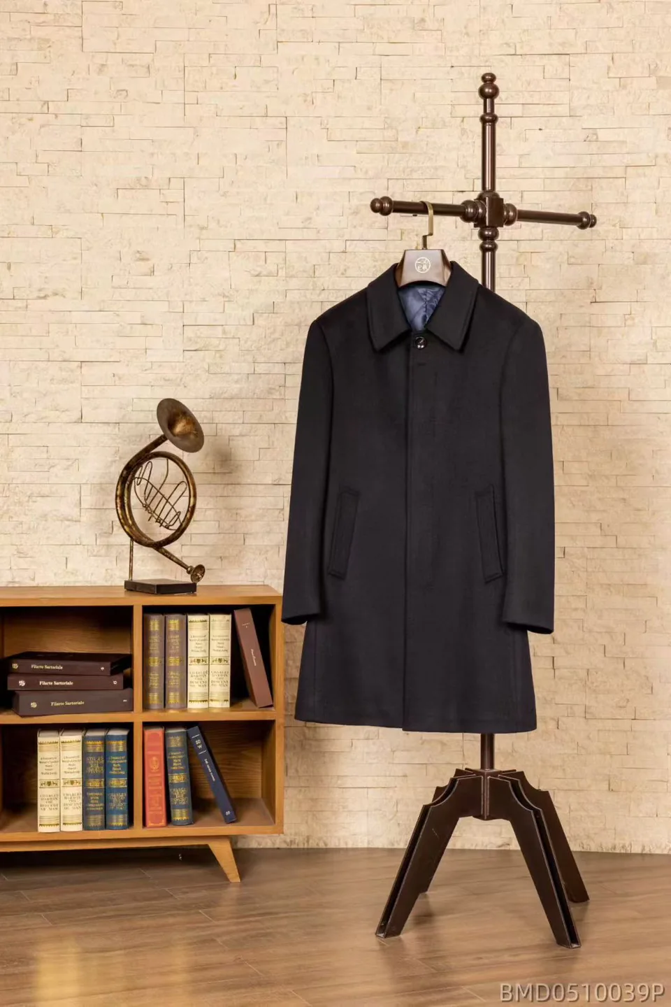 Dark stand-collar overcoat with a contrasting lining